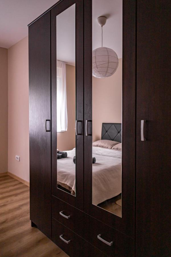 Charna Apartment Beograd Železnik 外观 照片